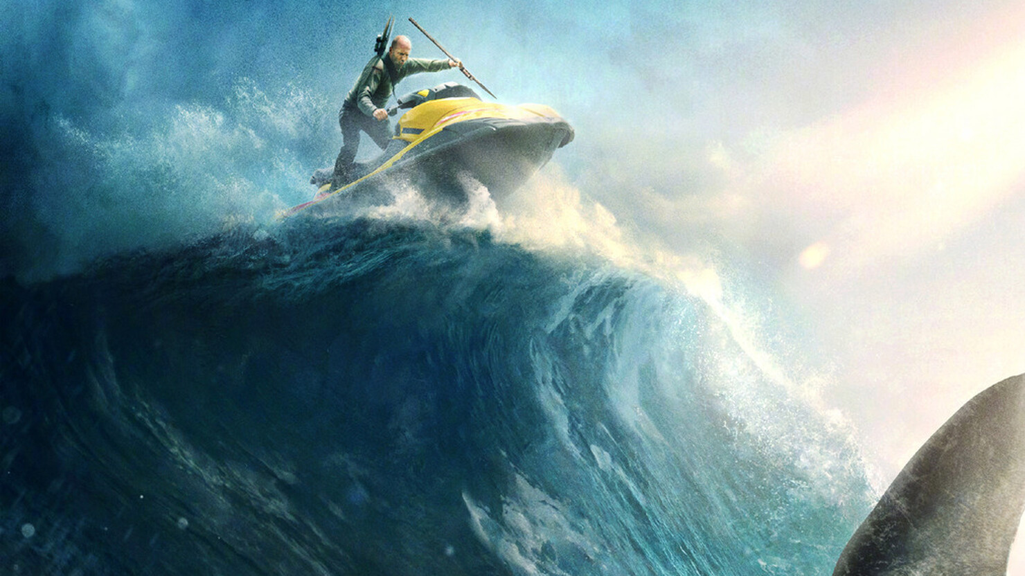 На гребне волны с Джейсоном Стэйтемом на новых постерах экшена "Мег 2"