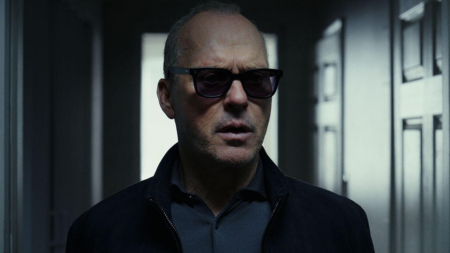 Первый взгляд на Майкла Китона в триллере «Хитмен. Последнее дело» (фото)