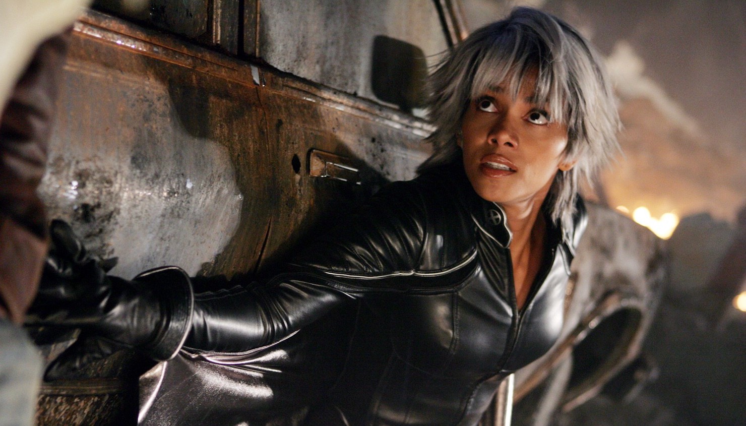 Мюттью Вон отказался снимать «Людей Икс 3», чтобы не обманывать Холли Берри фальшивым сценарием Мюттью Вон отказался снимать «Людей Икс 3», чтобы не обманывать Холли Берри фальшивым сценарием