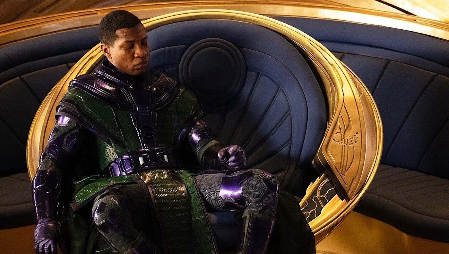 Канг уволен с особым цинизмом! Студия Marvel разрывает отношения с Джонатаном Мэйджерсом